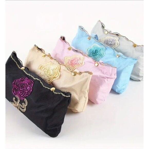 Floral Umbrella For Sun,‎ Rain or Decoration In Pink Manual Open and Close - Picture 2 of 3